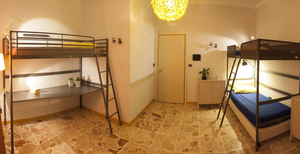 Degli Elefanti Hostel *